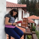 leyendo en mi balcón
